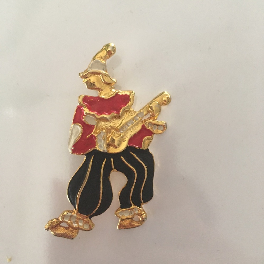 Women’s brooch
